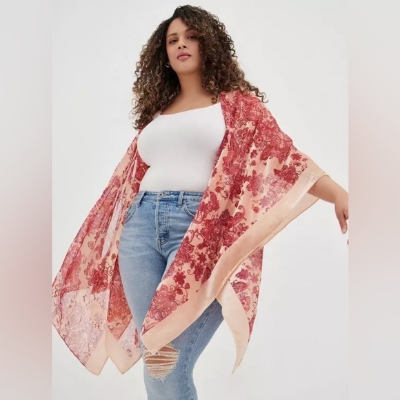 torrid Tops - Torrid Velvet Paisley Burnout Ruana Kimono Open Front
Cardigan One Size